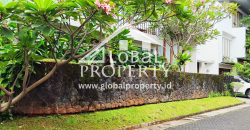 Rumah Asri Cluster Exclusive di Kemang Timur