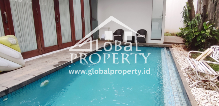 Rumah Asri Cluster Exclusive di Kemang Timur