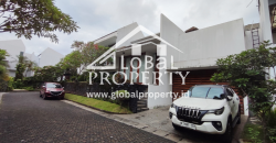 Rumah Asri Cluster Exclusive di Kemang Timur