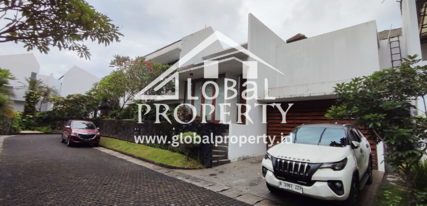 Rumah Asri Cluster Exclusive di Kemang Timur
