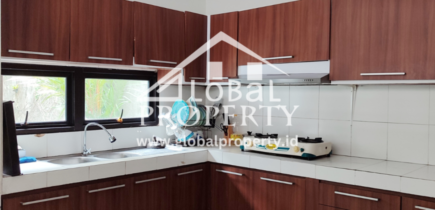 Rumah Asri Cluster Exclusive di Kemang Timur